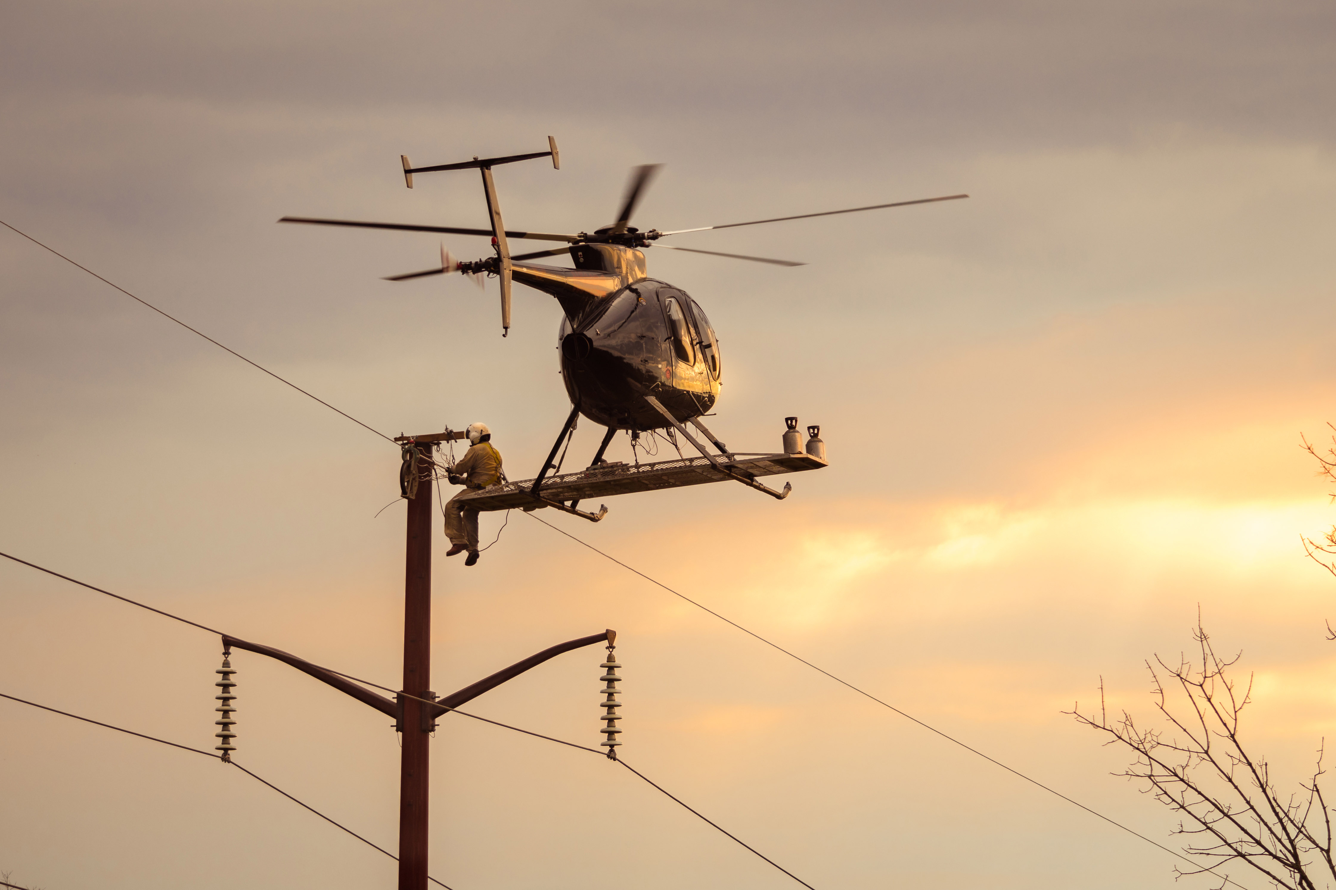 San Francisco Helicopter Pole Setting
